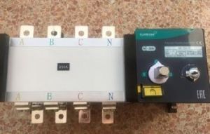 Реверсивный рубильник-переключатель с моторприводом 250А Реверсивный рубильник-переключатель с моторприводом 250А