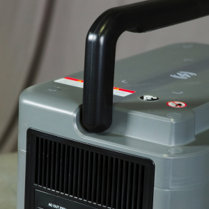 Портативная электростанция Fubag AS 2400i (аккумулятор LiFePO4) 46705 фото