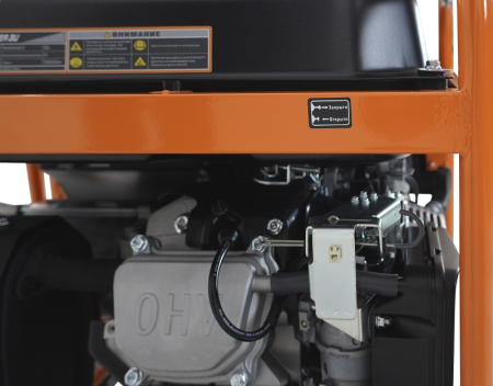 Бензиновый генератор  10500EA-3U с датчиком моточасов (с мощн без огранич при 1-но и 3-х фазном режиме)