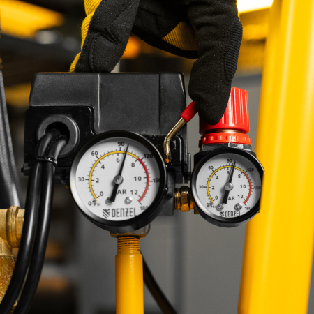 Поршневой компрессор  DLP -3000/50