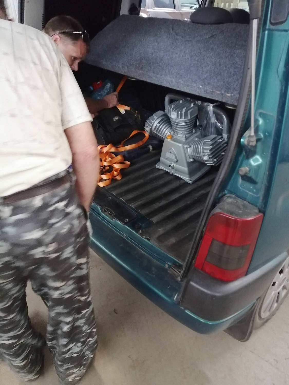 Поставка компрессорного блока LB75 дилеру