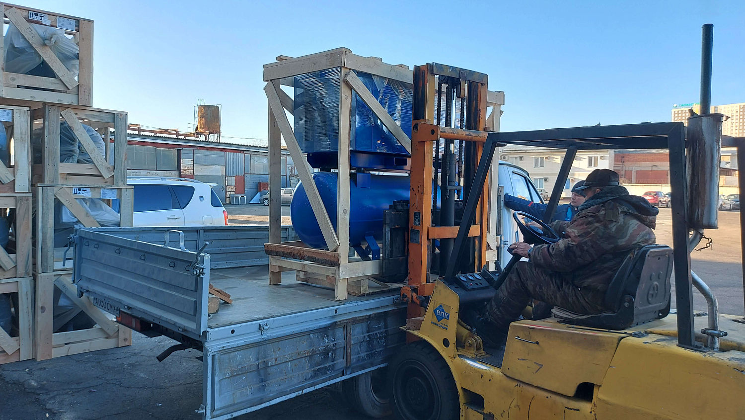 Отгрузка винтового компрессора АСО-ВК11/16-500 в г. Краснодар