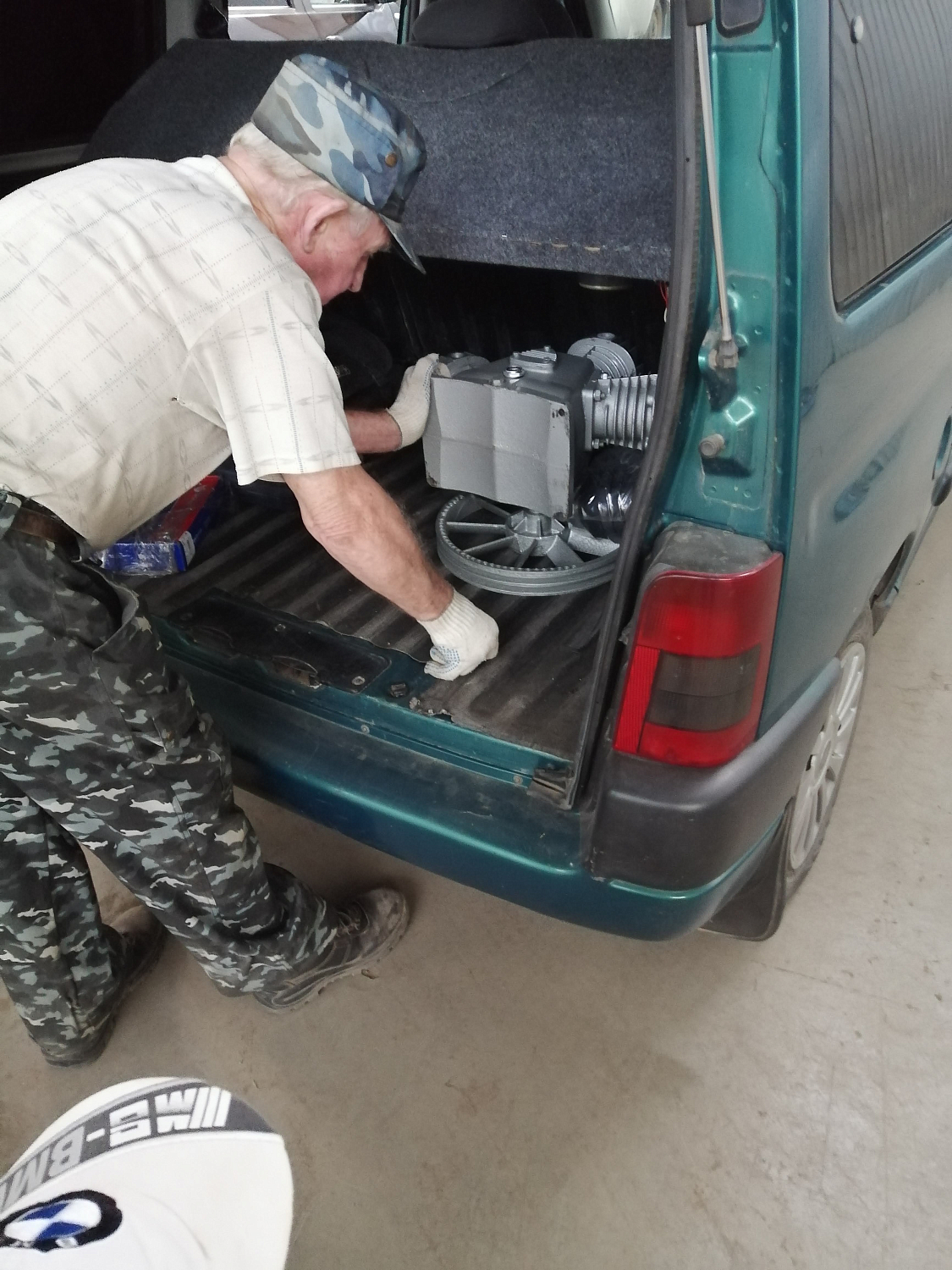 Поставка компрессорного блока LB75 дилеру