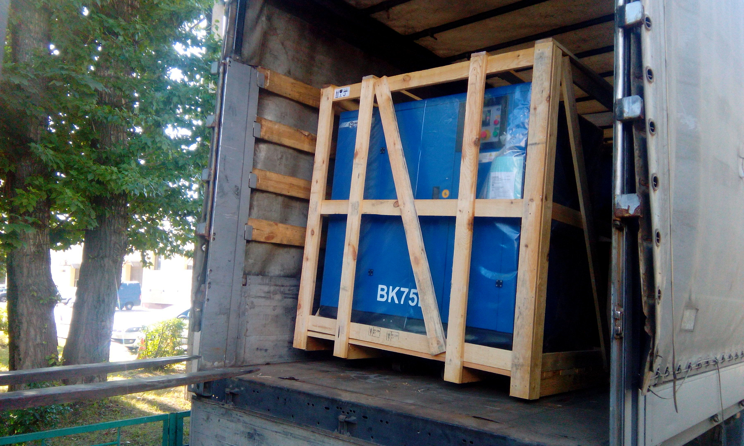 Отгрузка фуры компрессоров Remeza